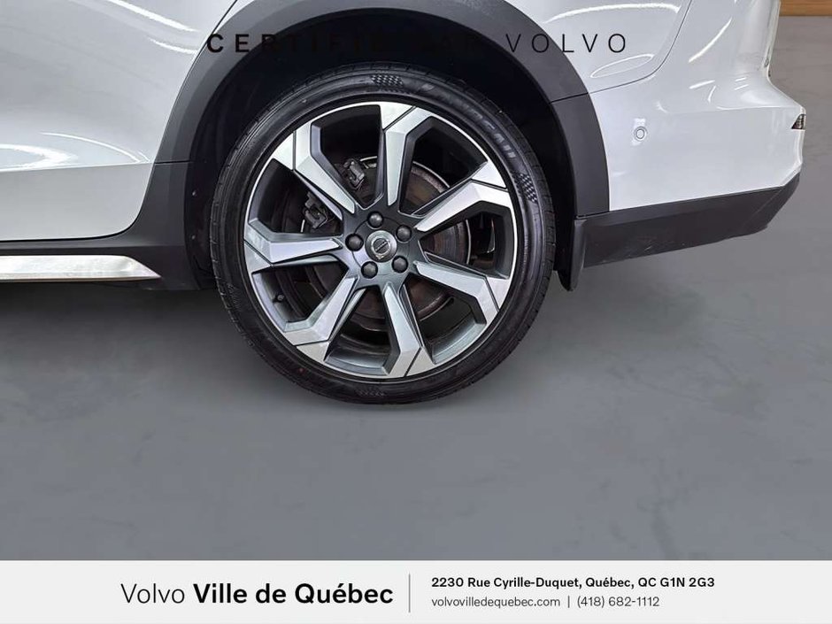 Volvo V60 CC Ultimate 2023-6