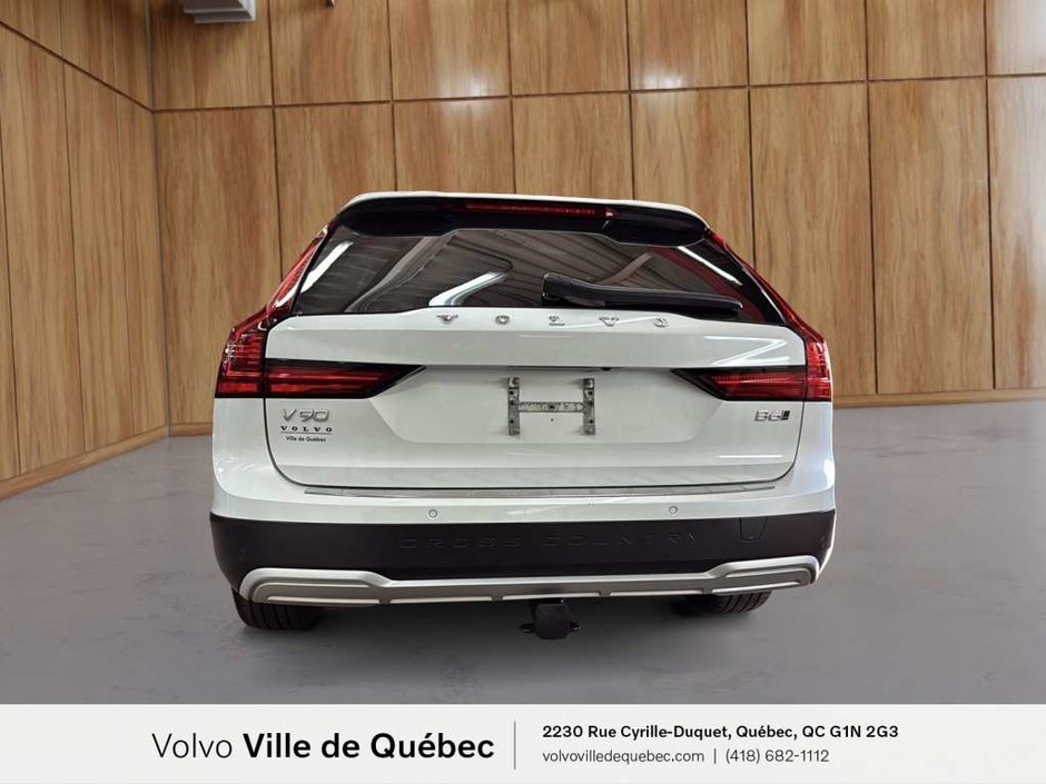 Volvo V90 CC Plus B6 2023-3
