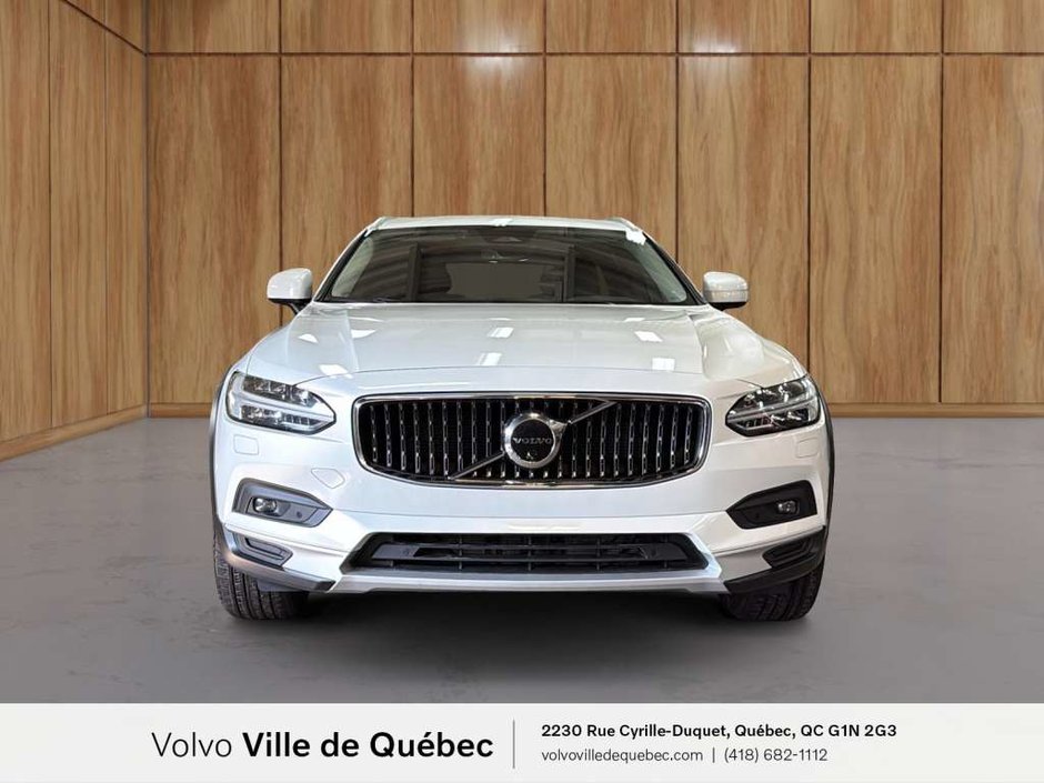 Volvo V90 CC Plus B6 2023-1