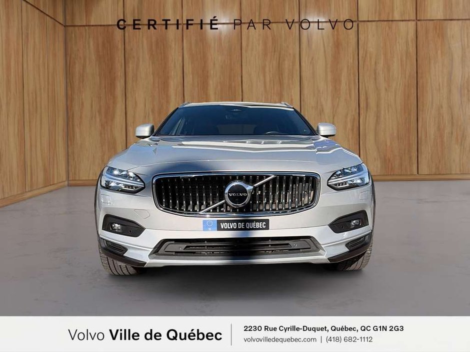 2023 Volvo V90 CC Ultimate B6-2