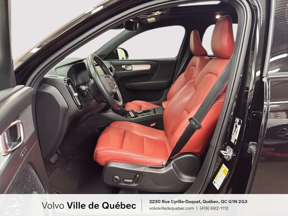 2020 Volvo XC40 Momentum-10
