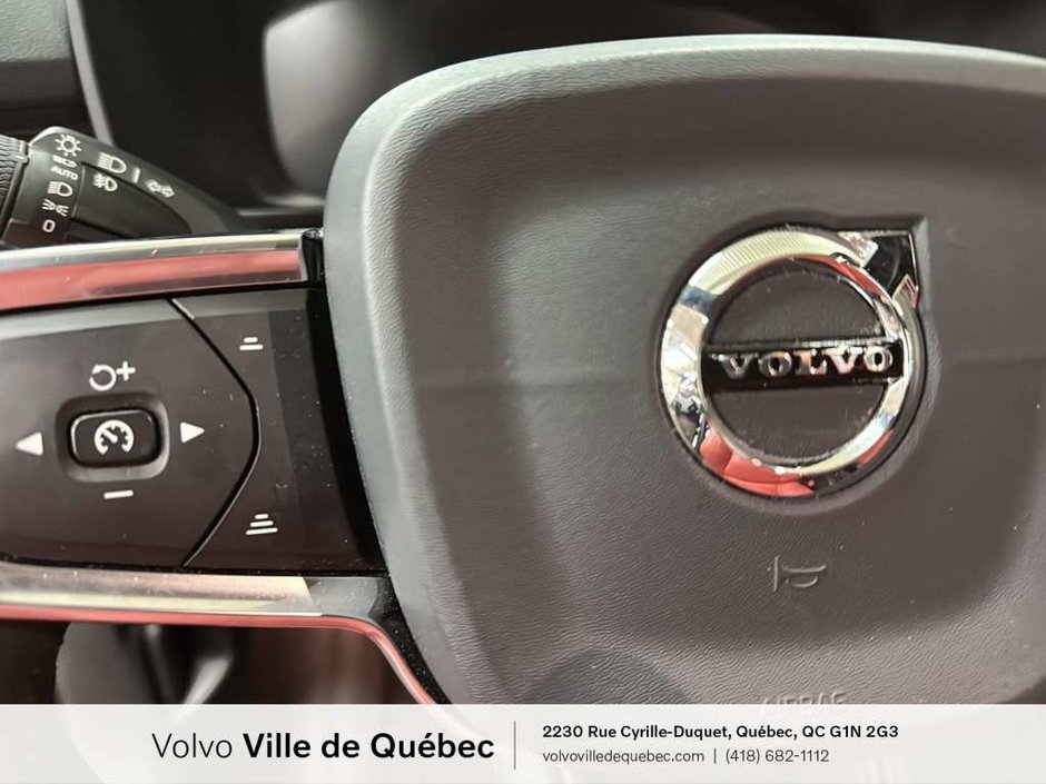 2020 Volvo XC40 Momentum-17