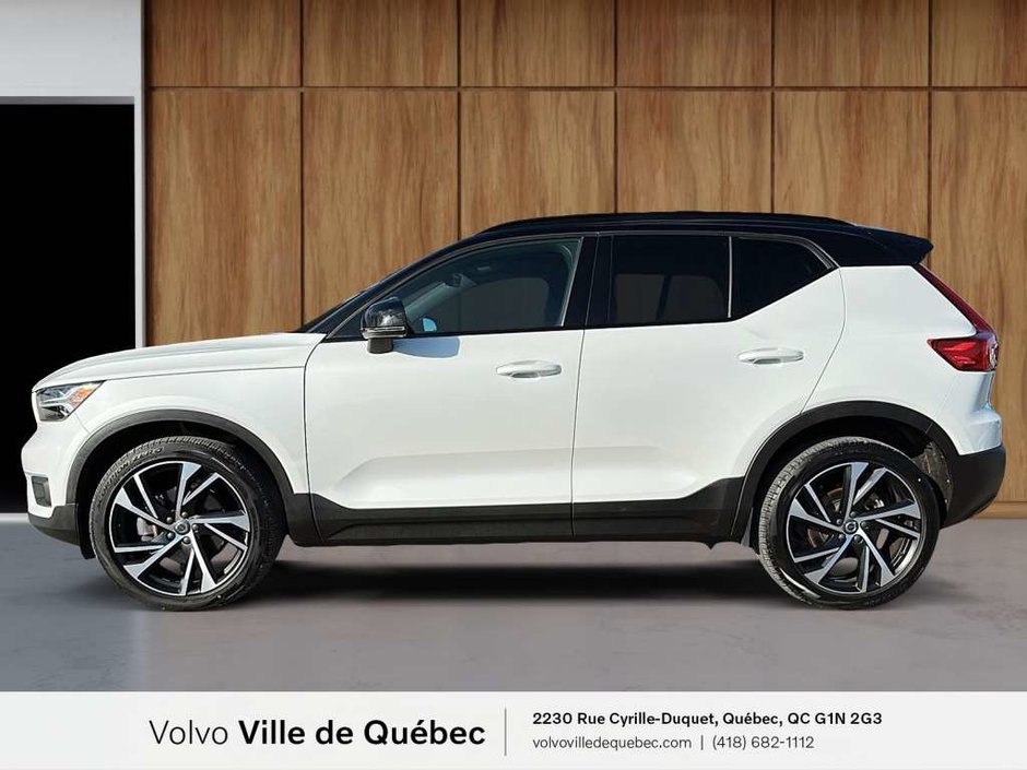 Volvo XC40 R-Design 2022-6