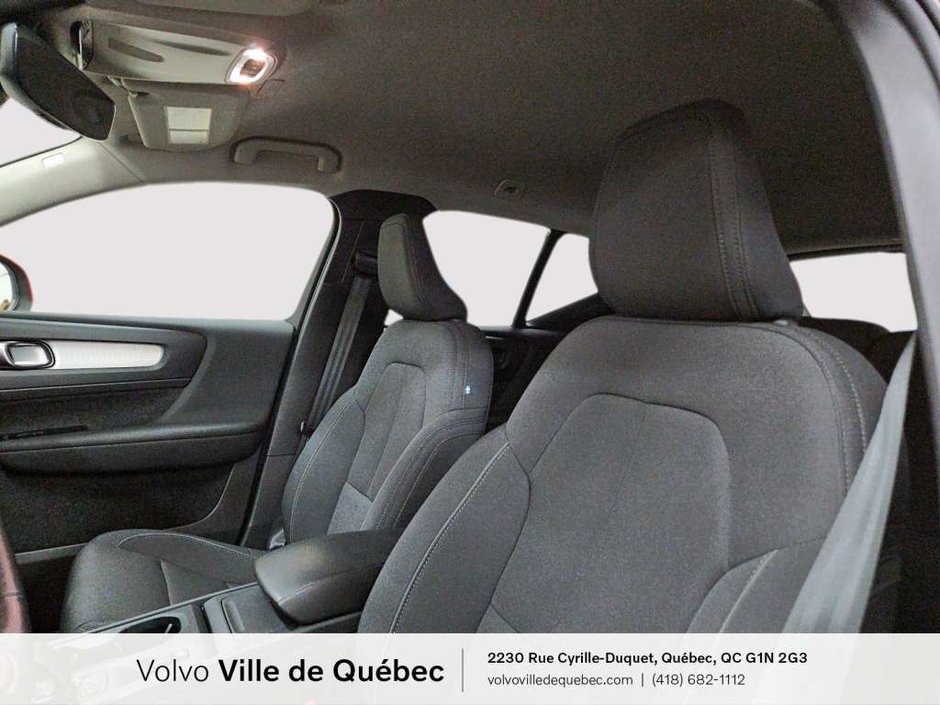 Volvo XC40 Momentum 2022-10