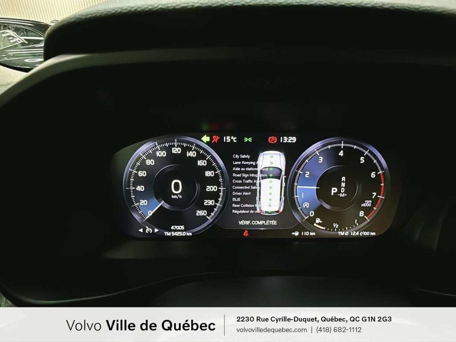 2022 Volvo XC40 Inscription-18