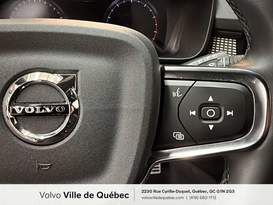 2022 Volvo XC40 R-Design-14