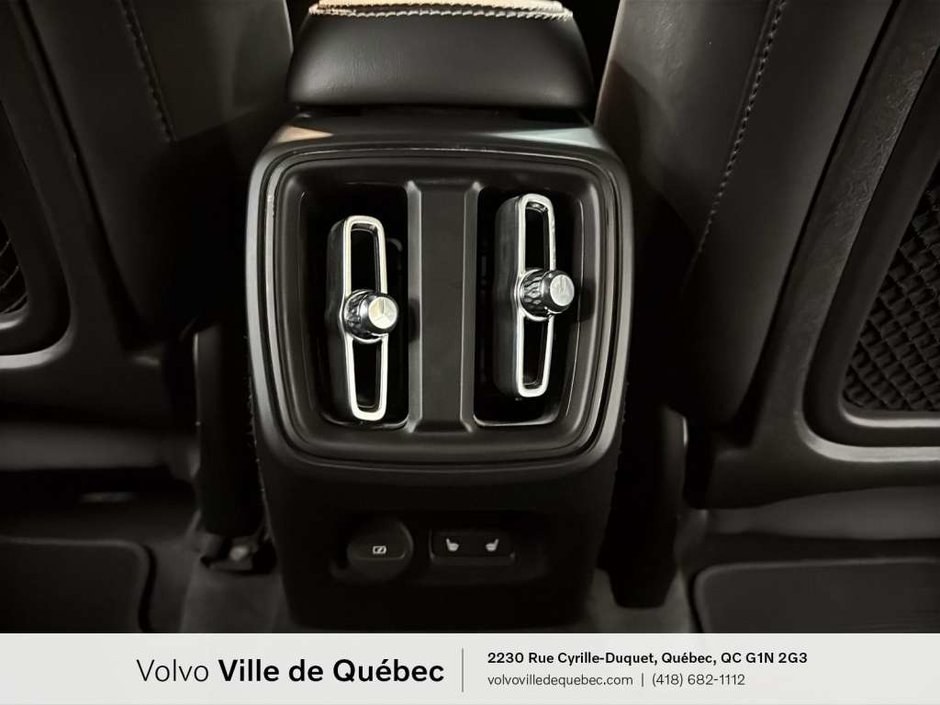 2022 Volvo XC40 R-Design-17