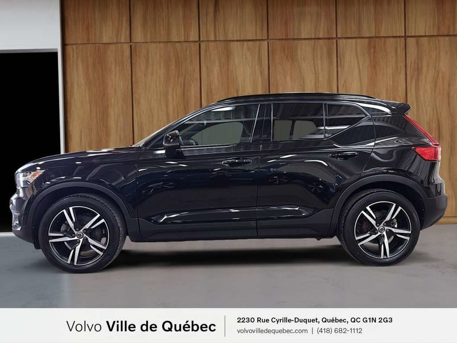 Volvo XC40 R-Design 2022-5