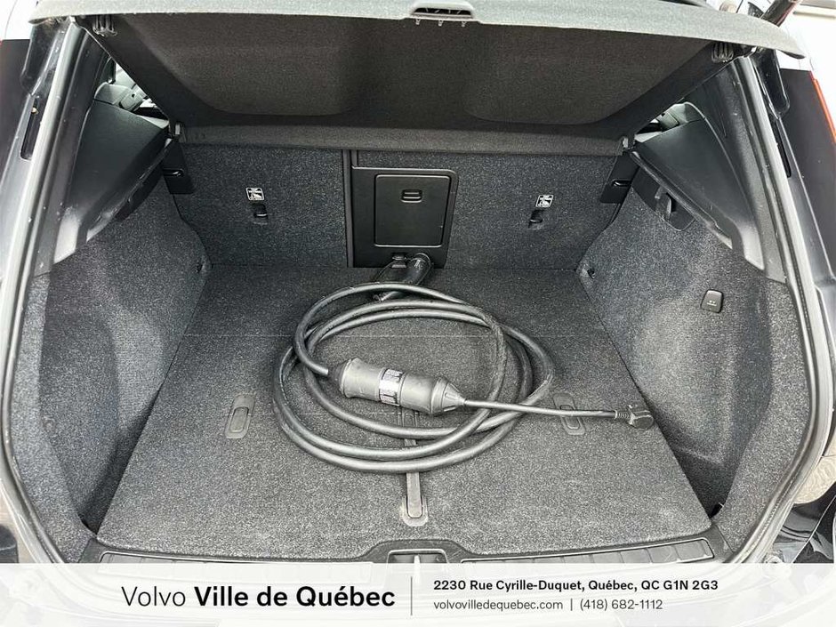 Volvo XC40 Recharge Plus 2022-8