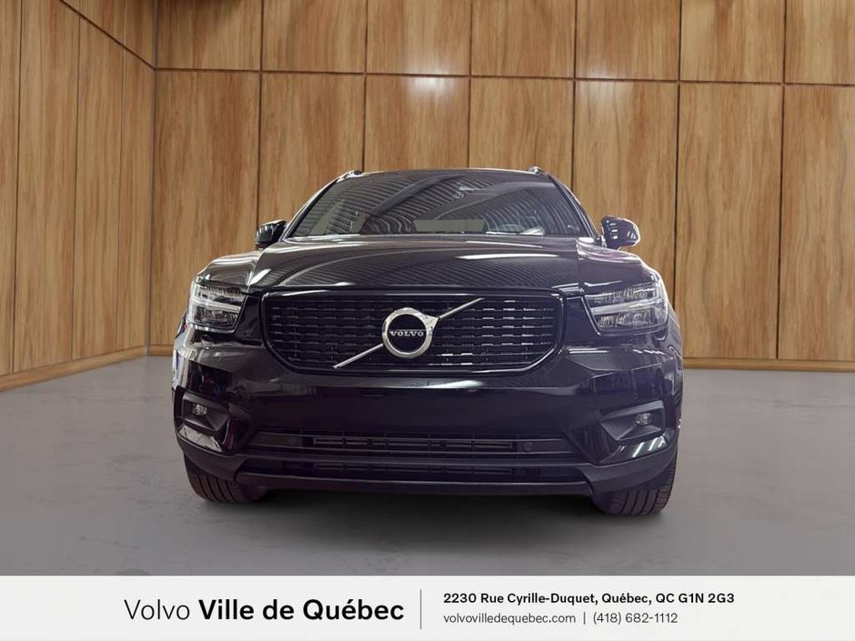 2022 Volvo XC40 R-Design-2