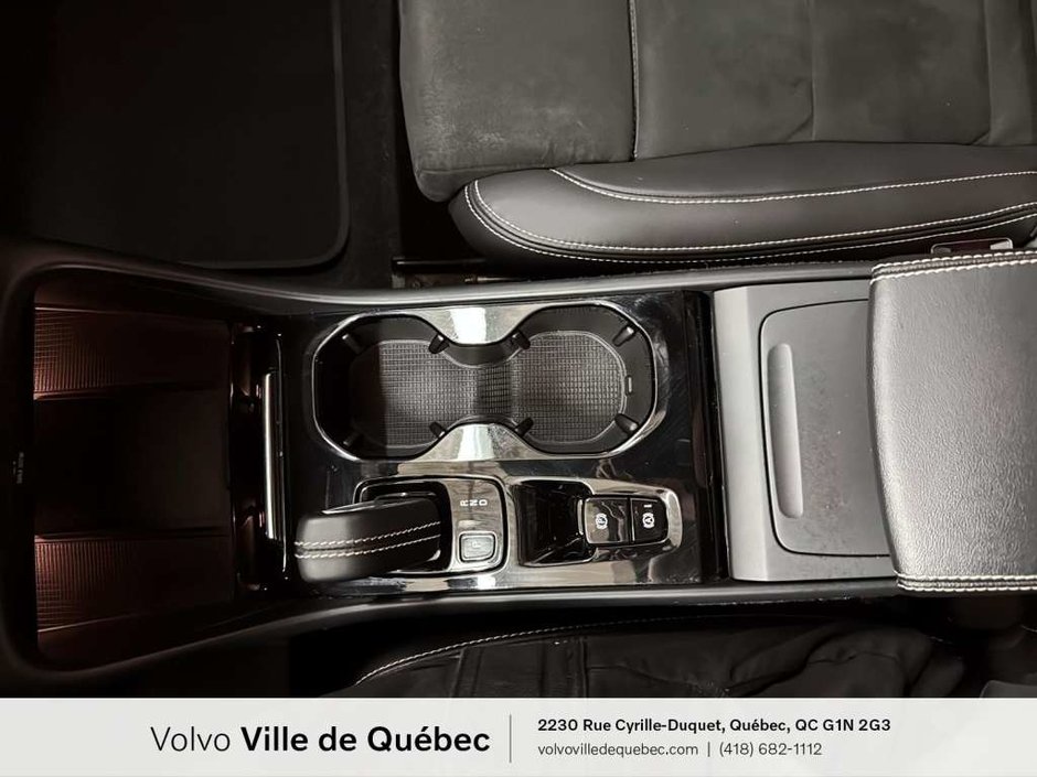 2022 Volvo XC40 R-Design-18