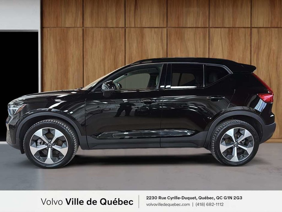 Volvo XC40 Plus Dark B5 2023-6