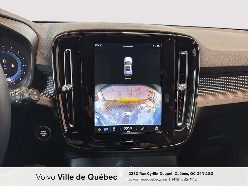 Volvo XC40 Plus Dark B5 2023-21