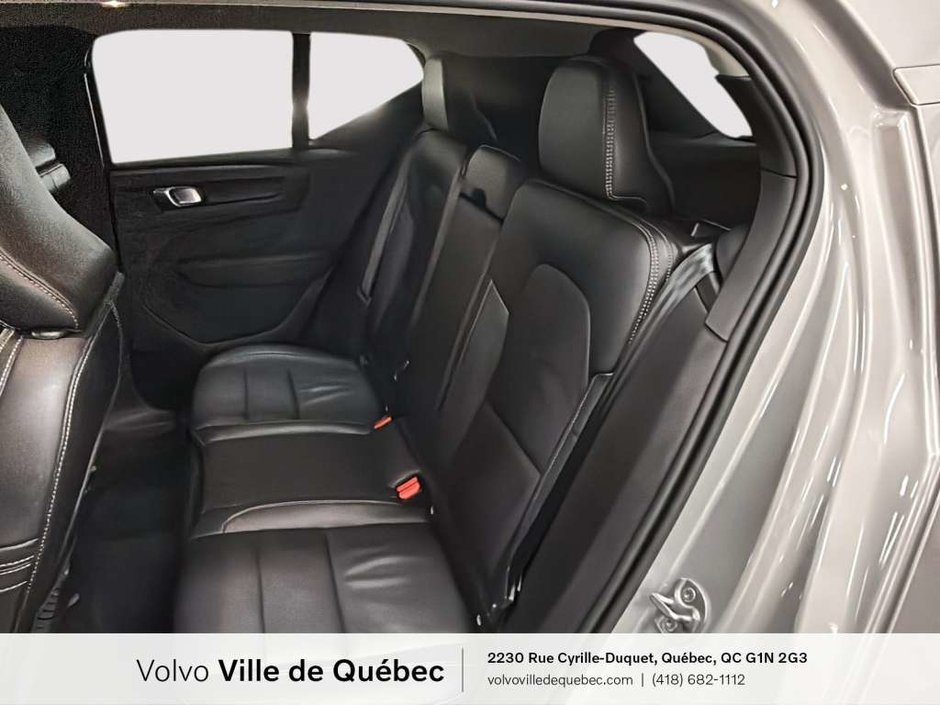 Volvo XC40 Plus B5 2023-12