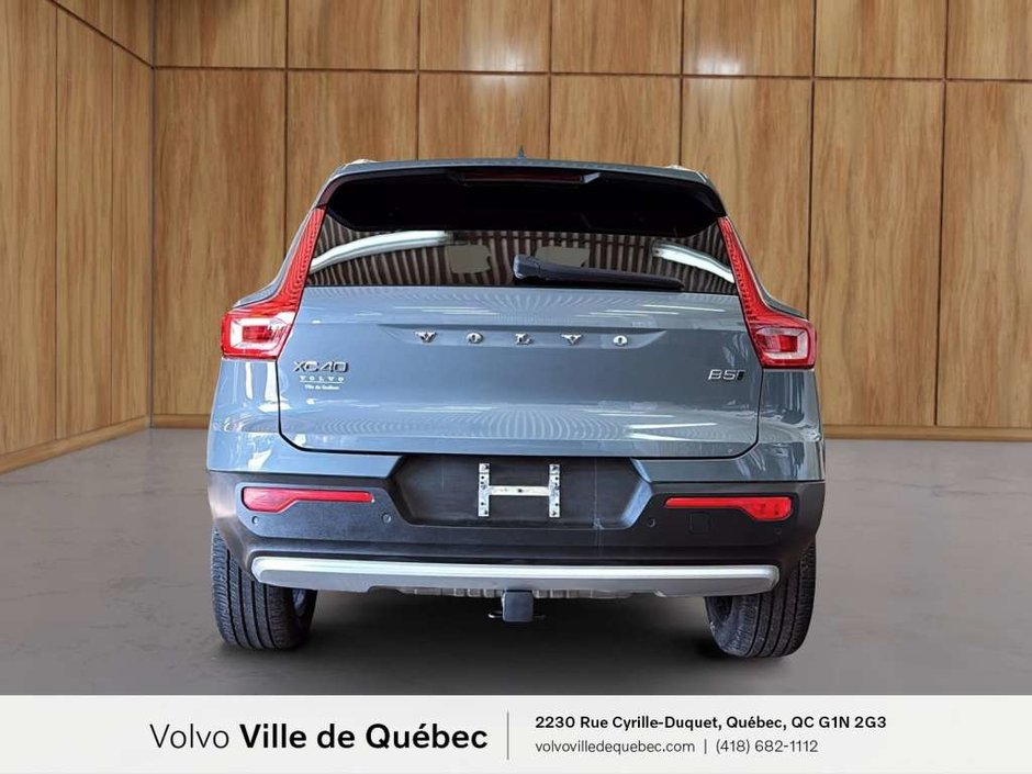 2023 Volvo XC40 Core B5-4