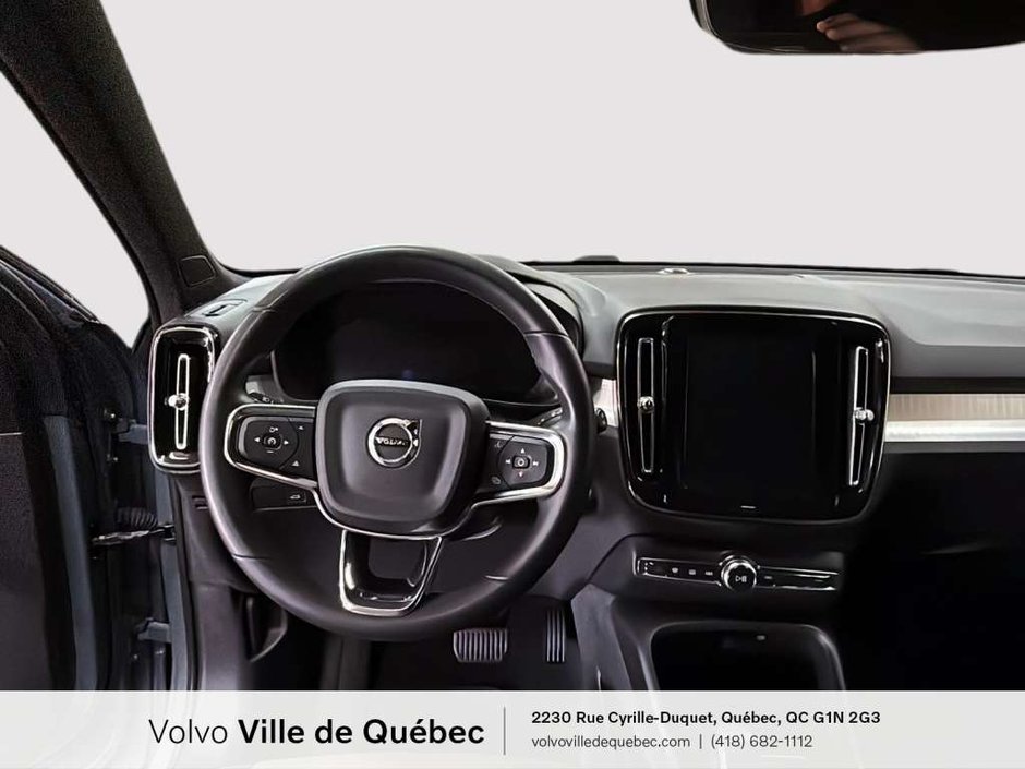 2023 Volvo XC40 Core B5-10