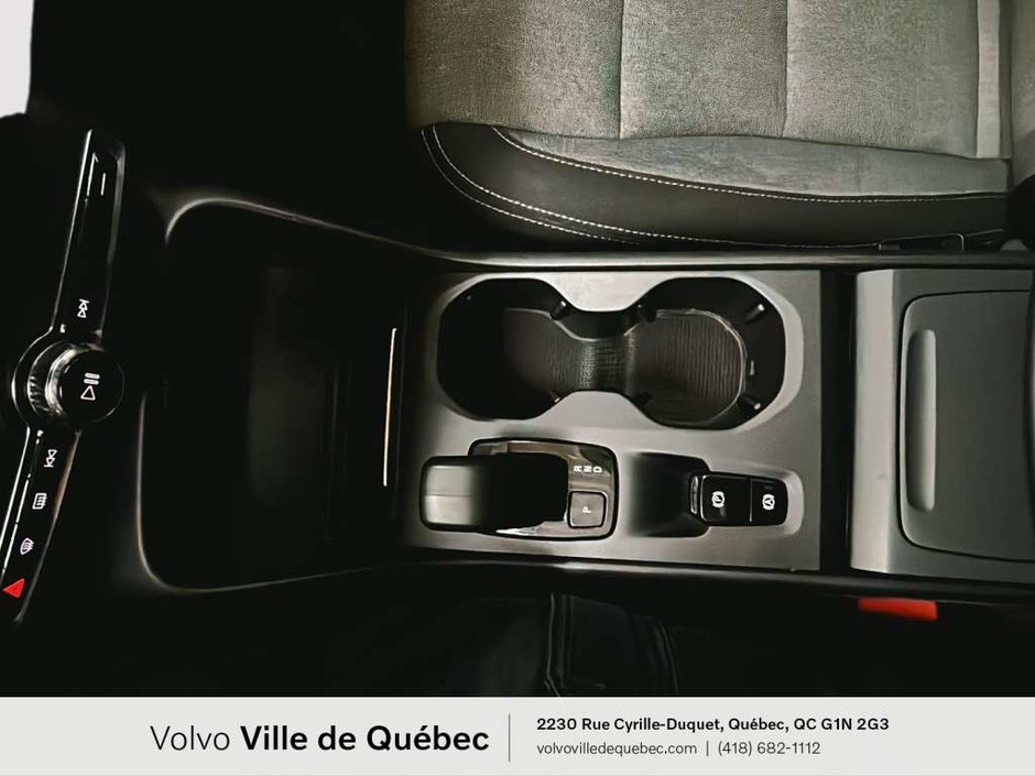 2023 Volvo XC40 Core B5-17