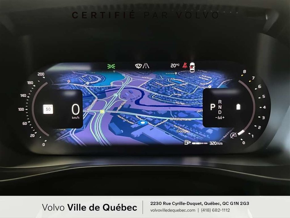 2023 Volvo XC40 Plus Dark B5-16