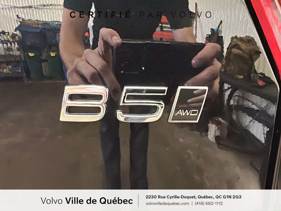2023 Volvo XC40 Plus Dark B5-7