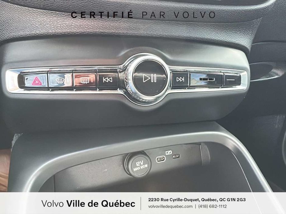 Volvo XC40 Core B5 2023-17