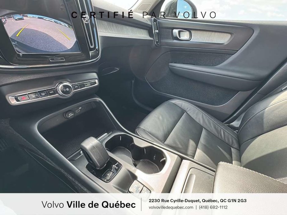 Volvo XC40 Core B5 2023-19