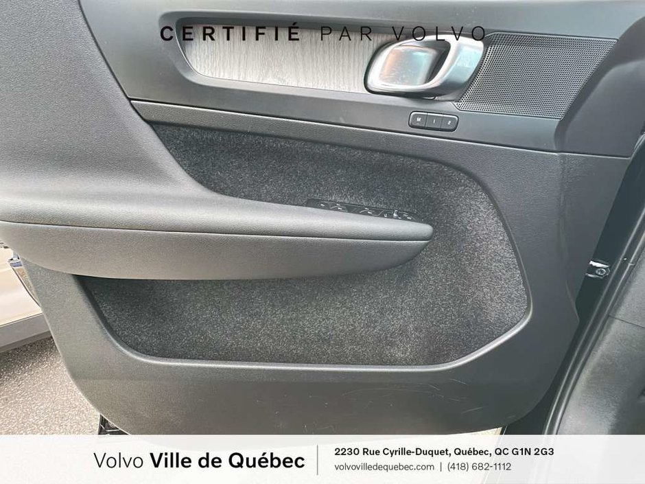 Volvo XC40 Core B5 2023-20