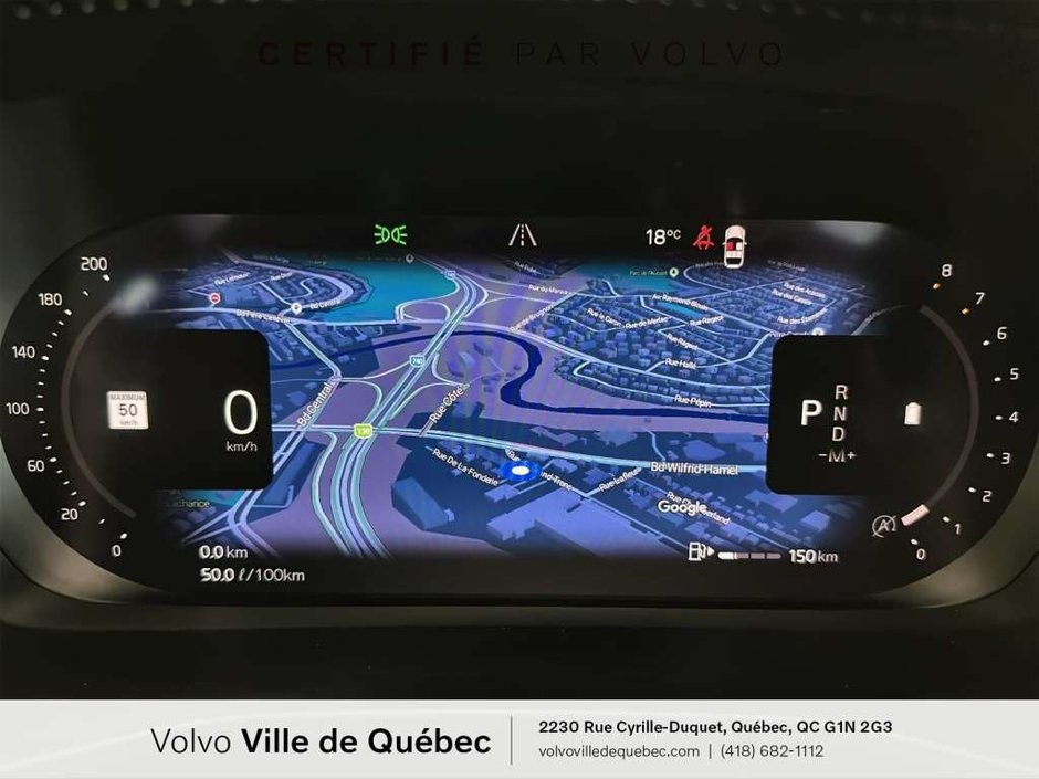 Volvo XC40 Plus Dark B5 2023-16