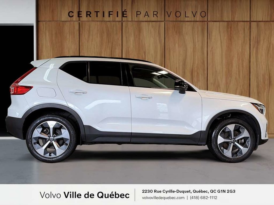 2023 Volvo XC40 Plus Dark B5-4