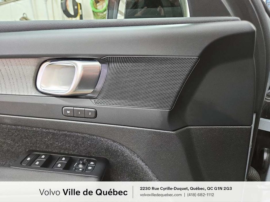 Volvo XC40 B5 - Plus 2024-23