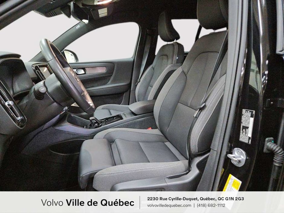 2024 Volvo XC40 Recharge TWIN Core-10