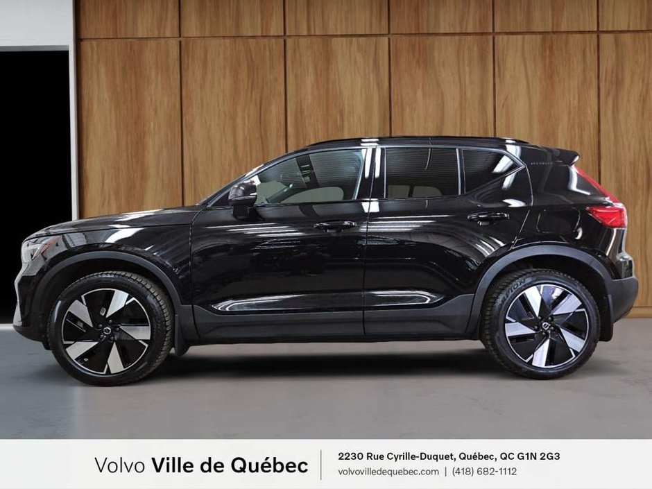 2024 Volvo XC40 Recharge TWIN Core-6