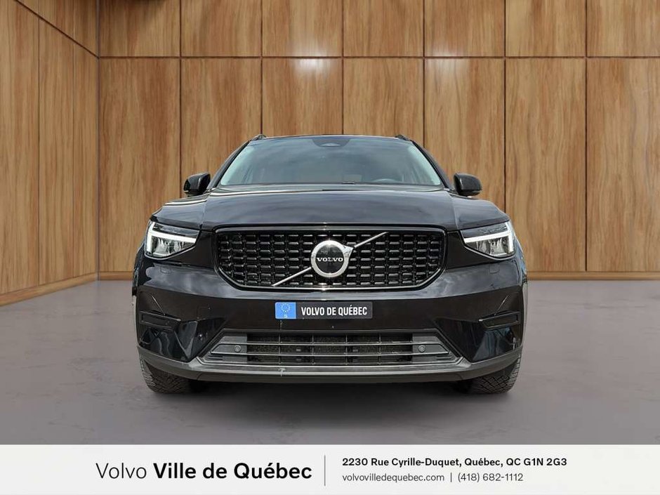 Volvo XC40 B5 - Core 2024-2
