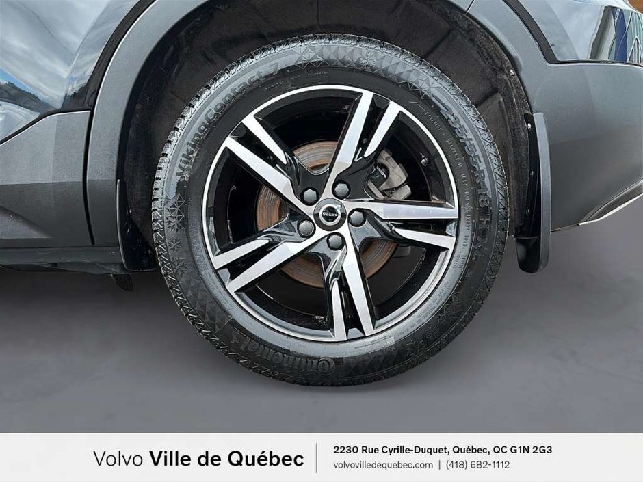 Volvo XC40 B5 - Core 2024-6