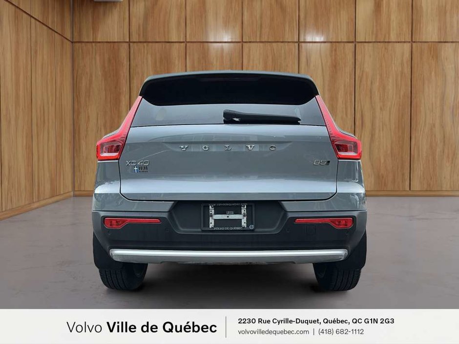 2024 Volvo XC40 B5 - Ultimate-4