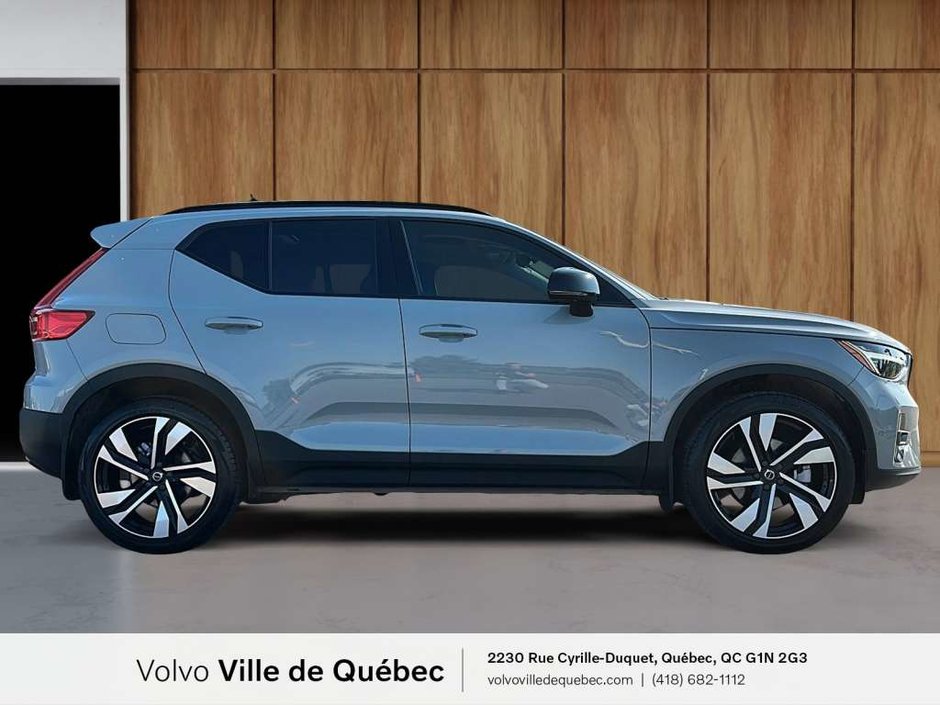 2024 Volvo XC40 B5 - Ultimate-3