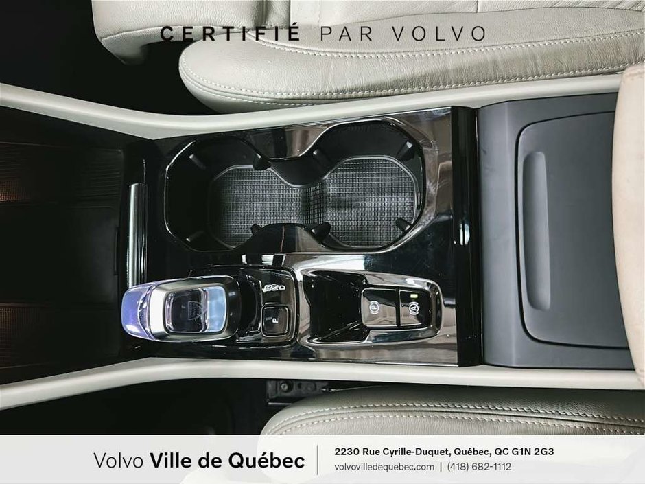 Volvo XC40 B5 - Plus 2024-17