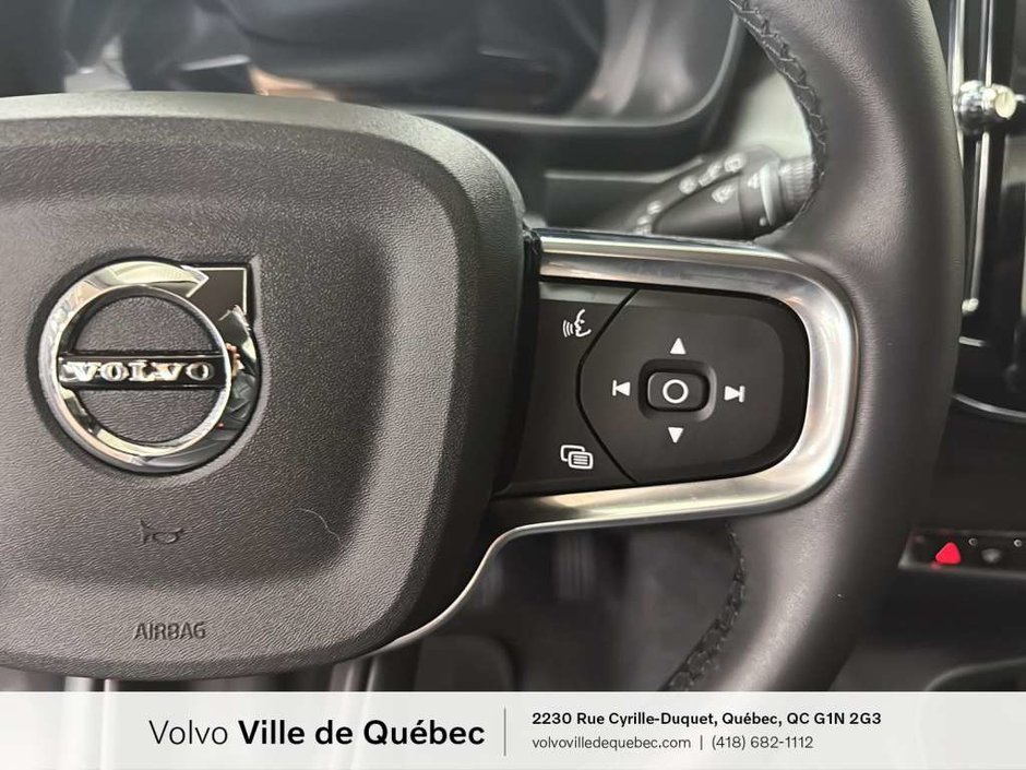 Volvo XC40 B5 - Core 2025-12