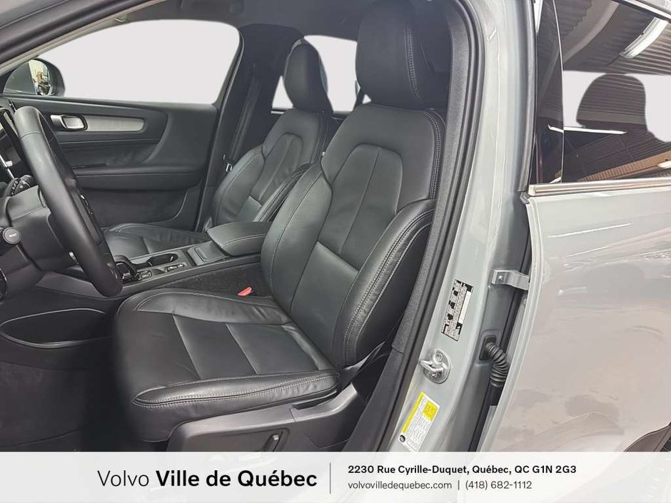 Volvo XC40 B5 - Core 2025-1