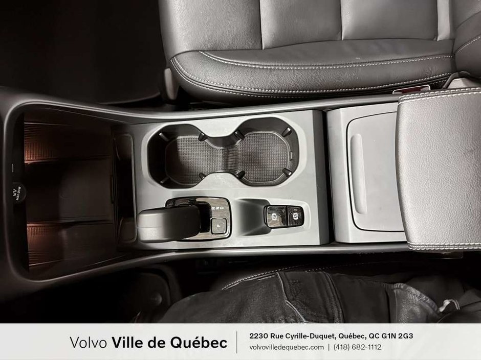 Volvo XC40 B5 - Core 2025-17