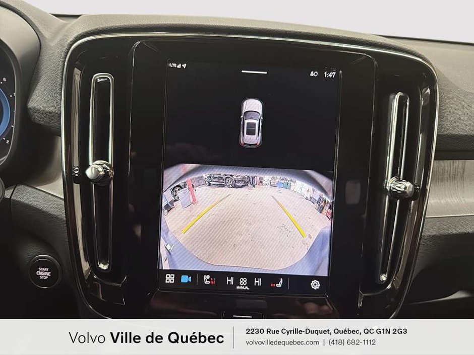 2025 Volvo XC40 B5 - Core-16