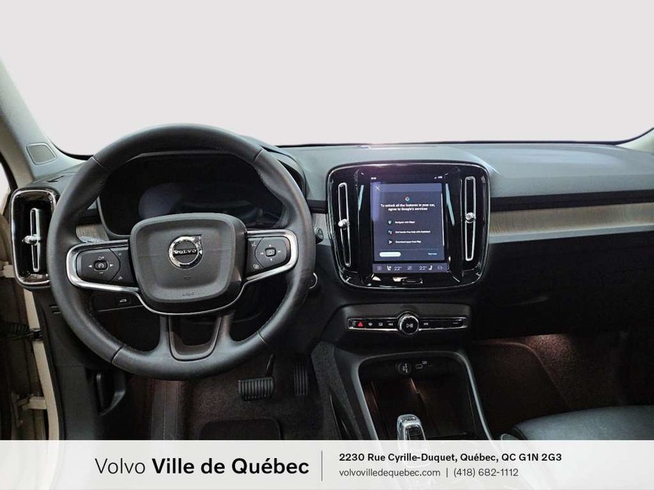 2025 Volvo XC40 B5 - Plus-13