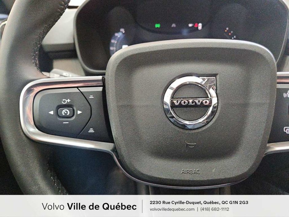 2025 Volvo XC40 B5 - Plus-17