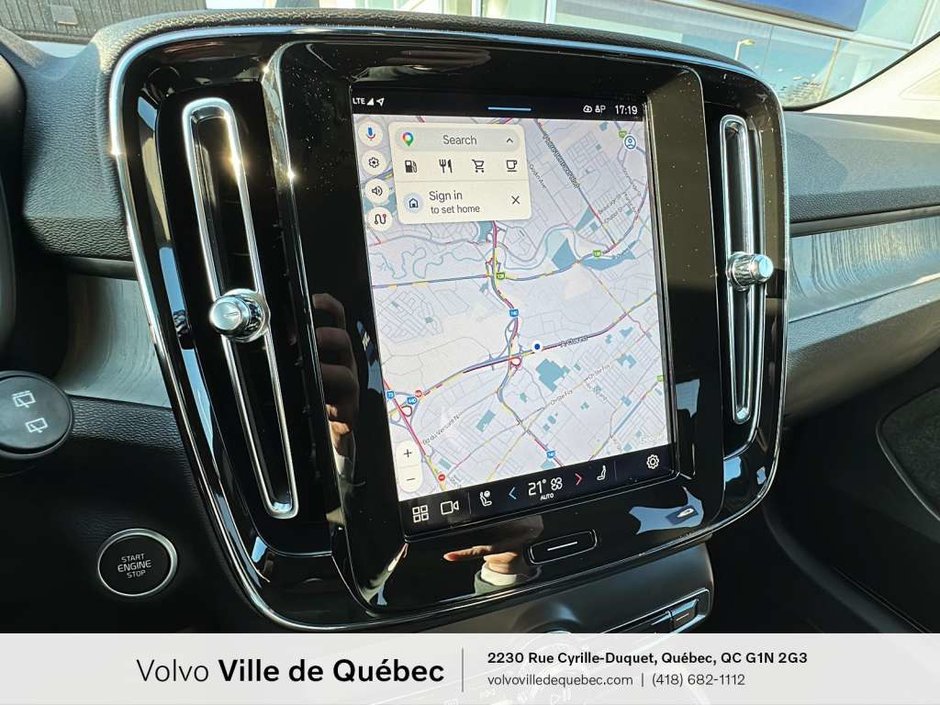 2025 Volvo XC40 B5 - Core-23