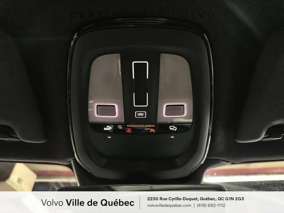 2026 Volvo XC40 B5 - Ultra Black Ed-21