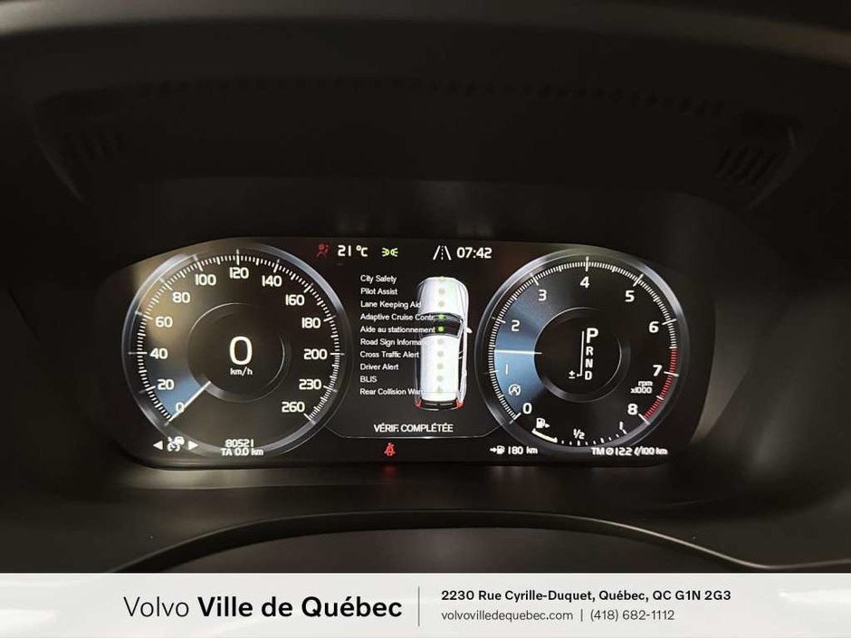 2020 Volvo XC60 R-Design-14