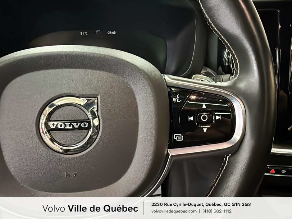 2020 Volvo XC60 R-Design-11