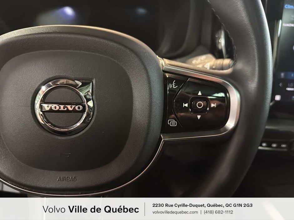 2022 Volvo XC60 R-Design Recharge-12