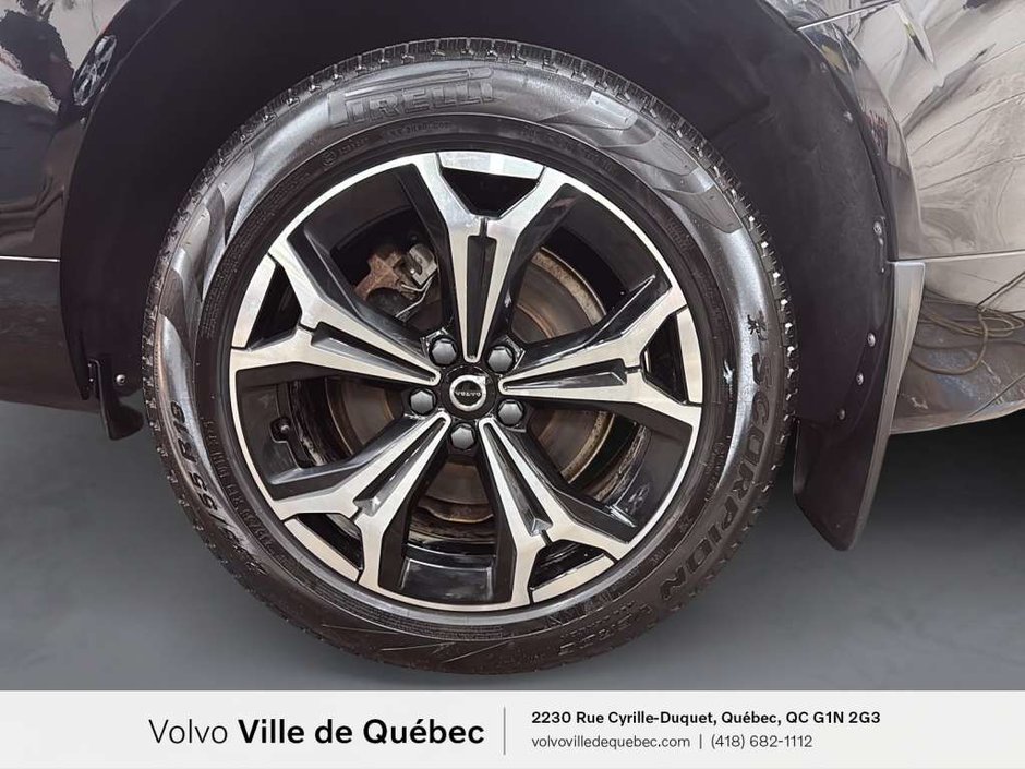 2022 Volvo XC60 Inscrptn Expr Rchrg-8