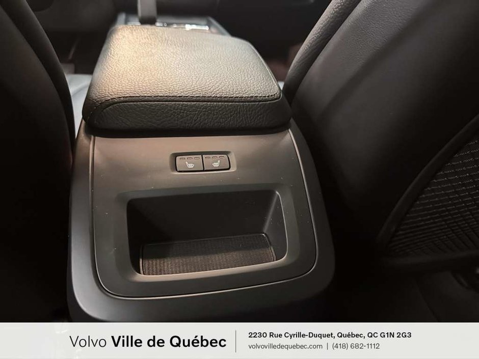 2022 Volvo XC60 Inscrptn Expr Rchrg-13