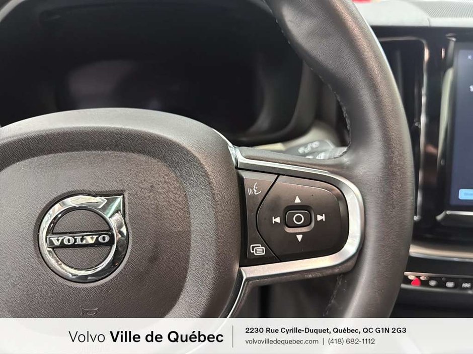 2022 Volvo XC60 Inscrptn Expr Rchrg-14